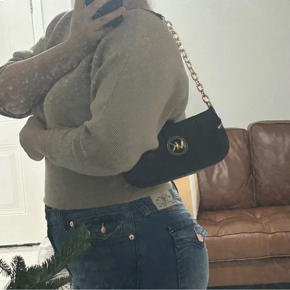 Michael Kors Black Gold Chain Shoulder Bag - Picture 7 of 7